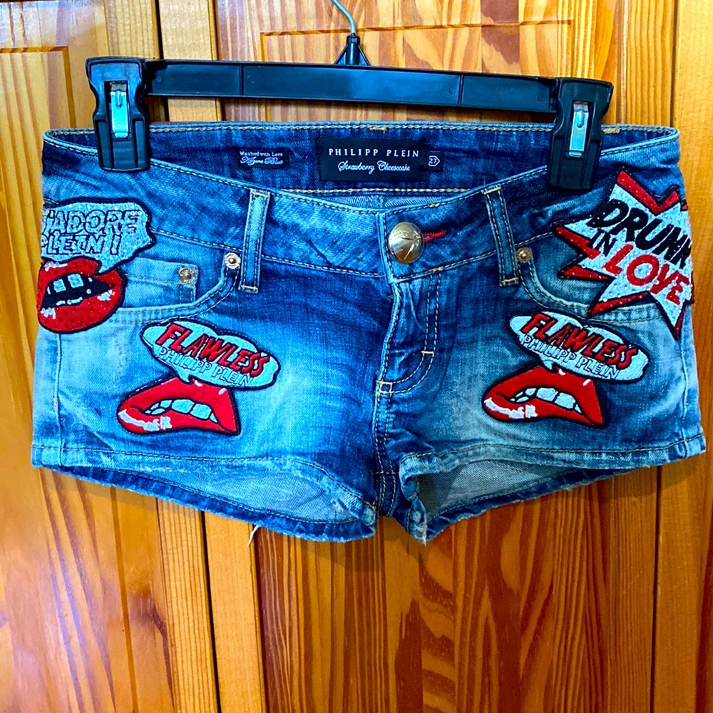Unique shorts from Philipp Plein